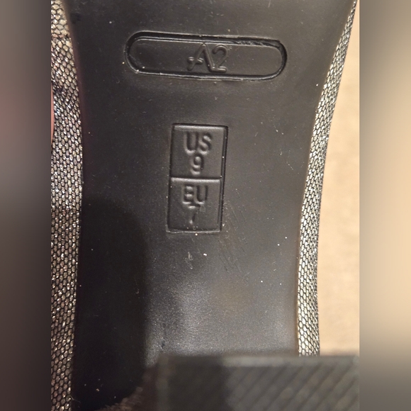 Silver Block Heel Pumps with Glitter Finish - Picture 6 of 9